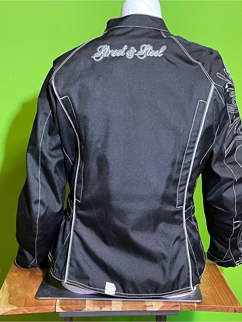 NWOT Women’s Sz M “Street & Steel Heartthrob”Motorcycle Riding Jacket /Pristine/ - Picture 2 of 16